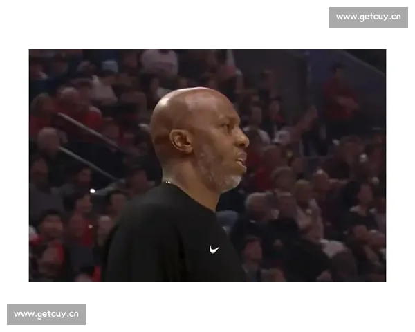 5 分钟 2 分 1 板 + 被隔扣：杨瀚森的 NBA 第一课，麦丹一句话道破残酷